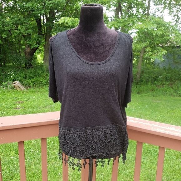 Francesca's Miami Boho Ladies Pullover Black Cold Shoulder Top with fringe Med - Picture 1 of 12